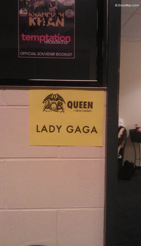 Lady Gaga Dressing room 27 August 2014