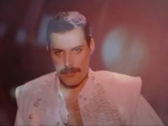 Freddie Mercury - Cola (Red)