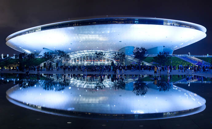 Mercedes_Benz Arena