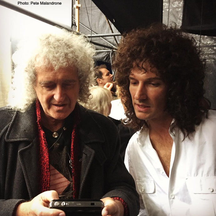 Bri and Gwil look at first 3-D photos of Bo Rhap boys