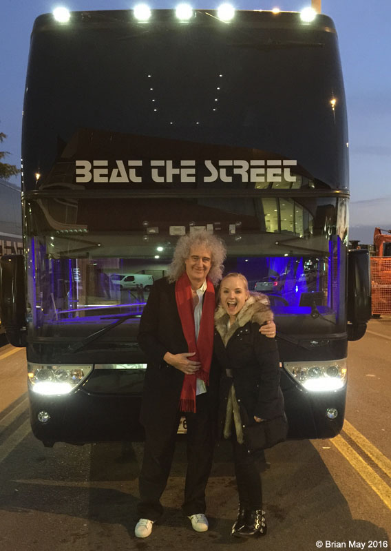 Brian and Kerry with tour bus