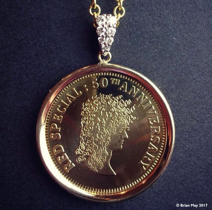 Gold sixpence medal