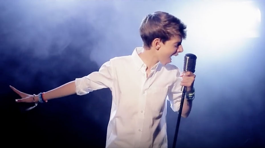 David Parejo -The Show Must Go On