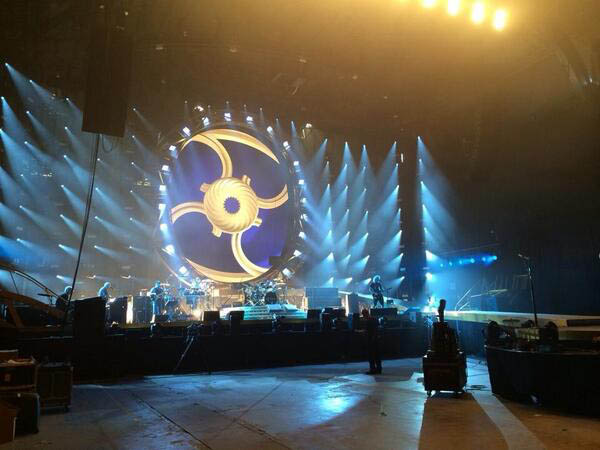 iHeart stage set - Picture 2