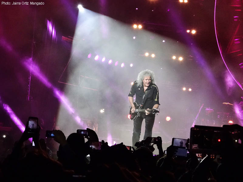 Brian May, Santiago, Chile, 30 Sept 2015 by Jaime Ortiz Mangado