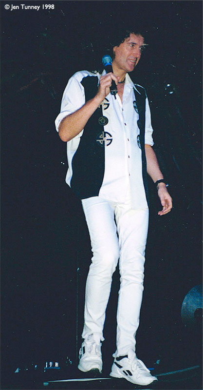 Brian May Sheffield City Hall © Jen Tunney 1998