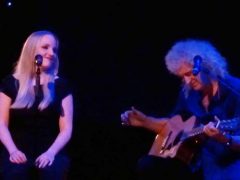 Kerry and Brian sing 'So Sad', Buxton Opera House © Jen Tunney 2014