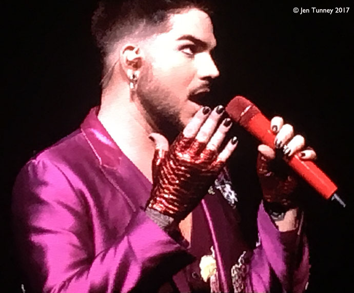 Adam Lambert - Manchester Arena 9 December 2017 © Jen Tunney
