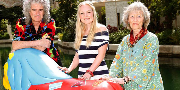 Brian May, Kerry Ellis and Virginia McKenna, with lion