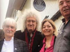John Mason, Bri and new owners of Farthings, Teresa and Matt - with Blue Plaque