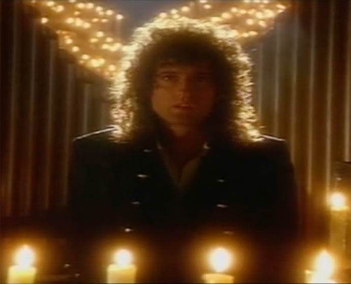 Queen and Led Zep dominate top "rock" funeral songs