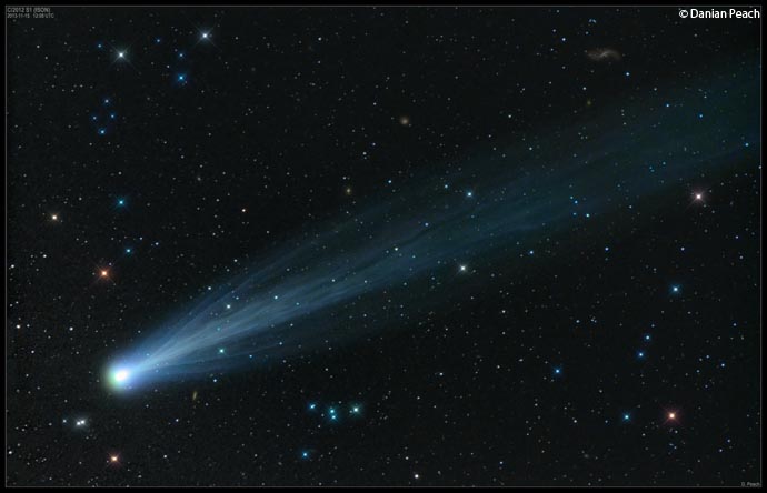 Comet_ISON_by_Damian_Peach_c2012_s1_2013_11_15dp_690X444.jpg