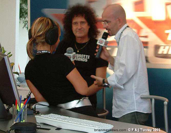 Brian May interviewed pre-show © F & J Tunney 2003