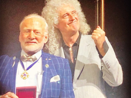 Brian May and Buzz Aldrin with Stephen Hawking medal - photo Nicole Ettinger