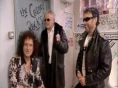 Who's in the loos? Al Murray Happy Hour