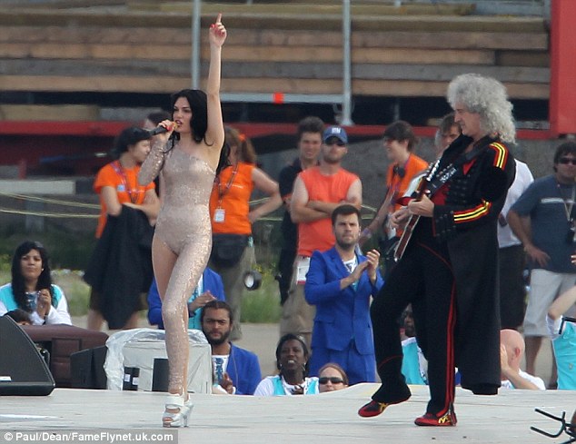 Jessie J and Brian May rehearse