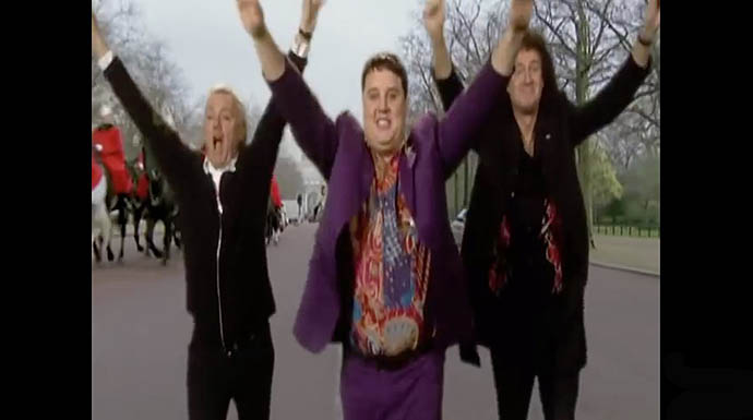 Roger Taylor, Peter Kay, Brian May - Amarillo