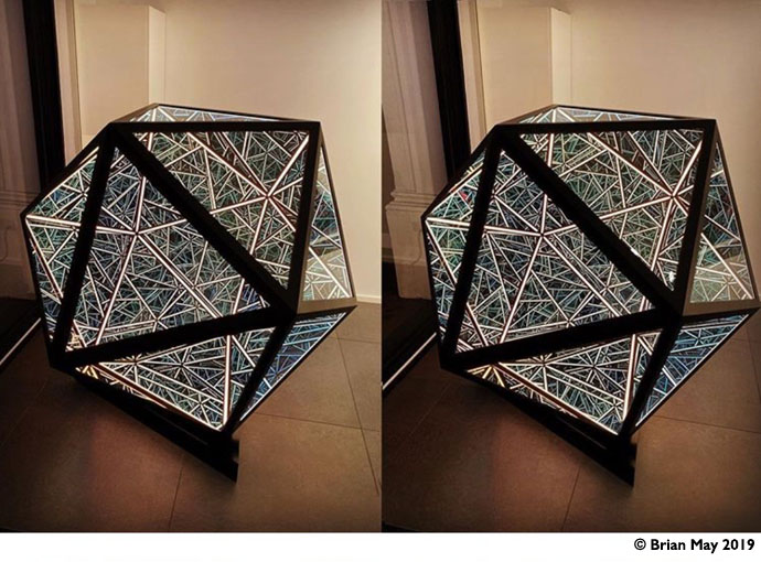 Icosahedron parallel