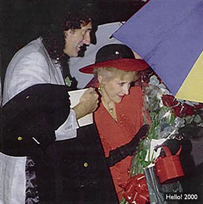 Brian and Anita 2000 wedding - © Hello! crop
