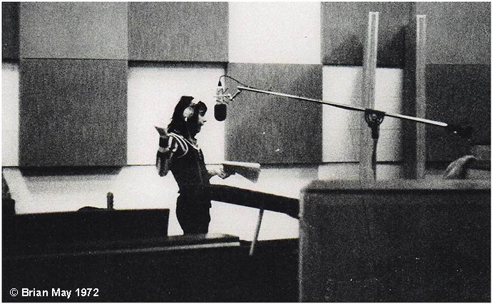 Freddie Mercury records The Night Comes Down, De Lane Lea Studios 07/01/72 © Brian May