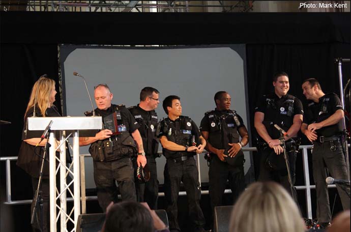 Surrey Police getting a "Wildlife Rocks Community Award"