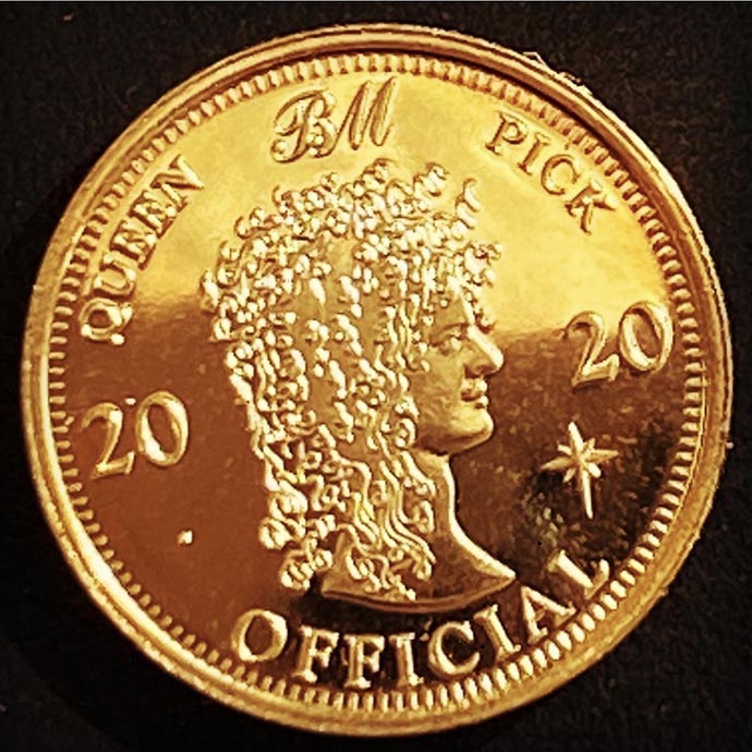 Gold-plated sizpence front