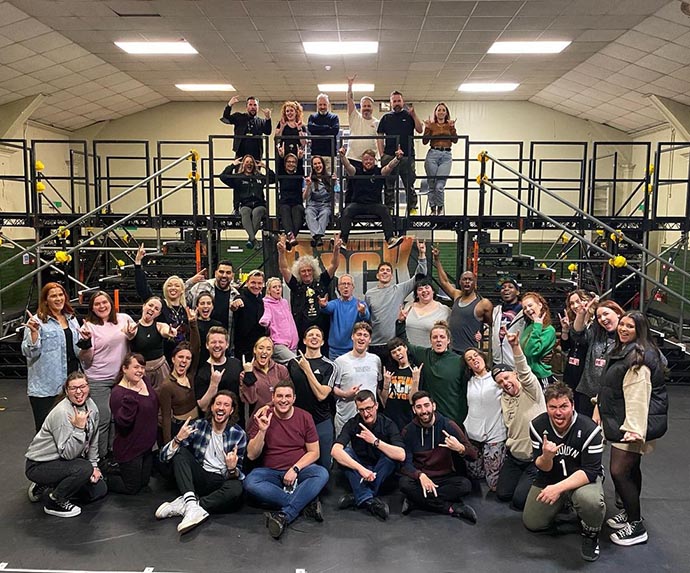 Brian and We Will Rock You tour cast
