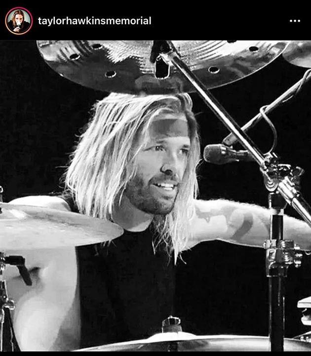 Taylor Hawkins - black and white
