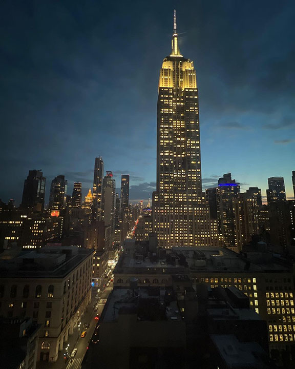 Stunning Manhattan skyline - mono