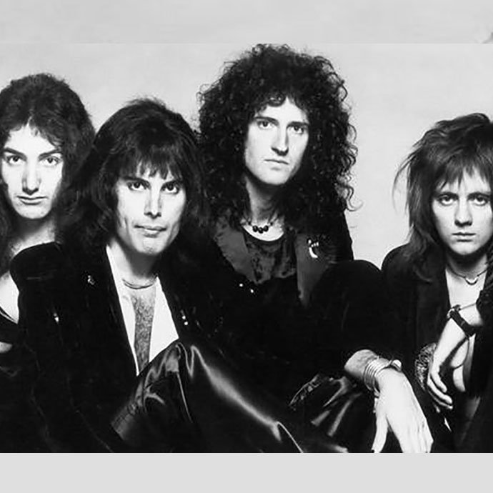 Queen band - seated bw - thumb
