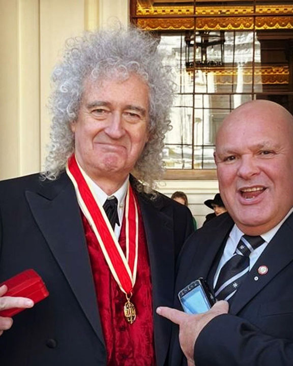 Brian and Phil Webb, Buckingham Palace, Knighthood day