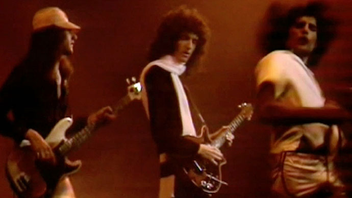 Queen, John Deacon, Brian May, Freddie Mercury, Hammersmith Odeon December 24, 1975 -  ©Queen Productions Ltd