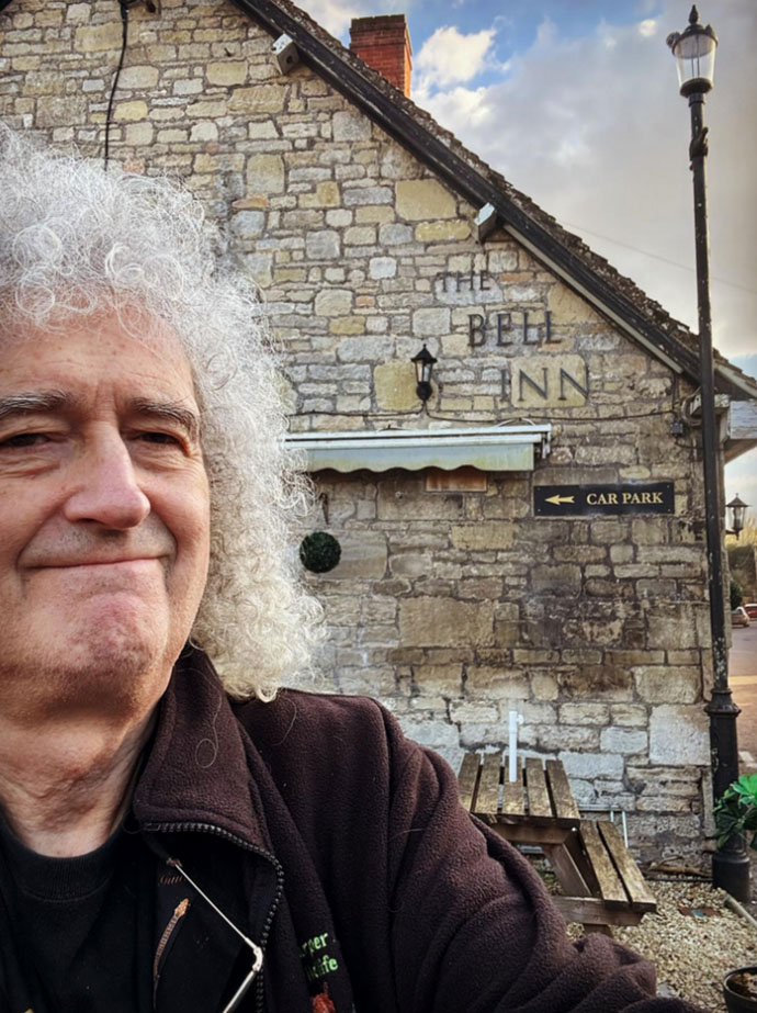 Bri outside Salisbury pub