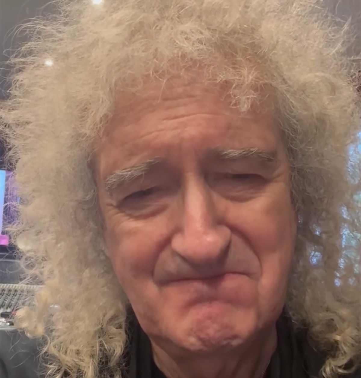 Brian May - Queen II announcement