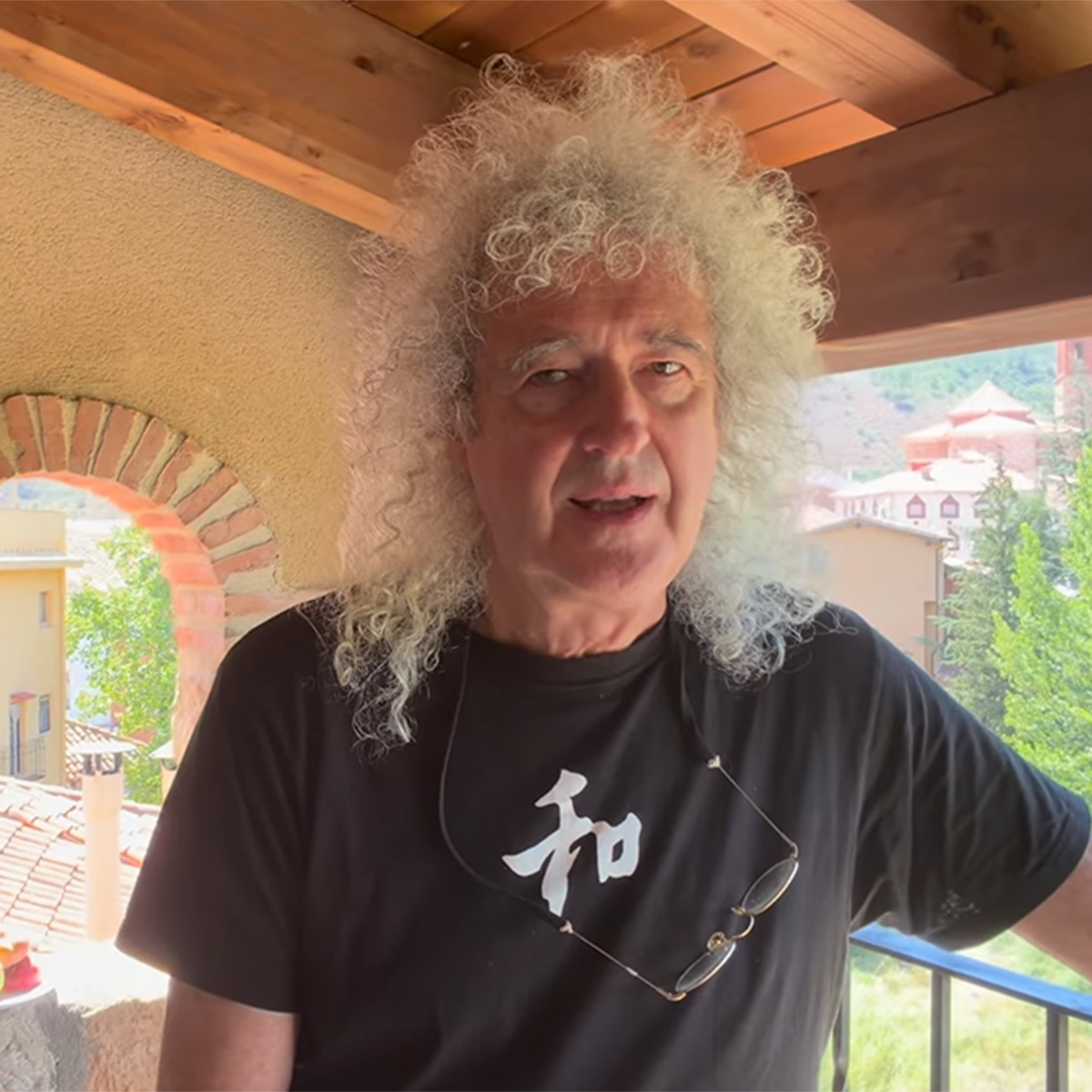 Brian May preparing for the Solar Eclipse
