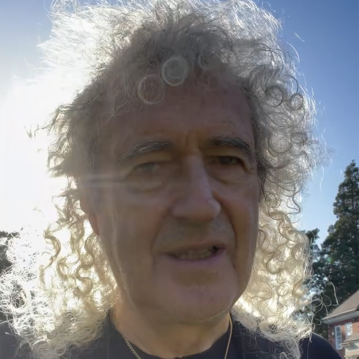 Brian May - Happy Birthday Freddie
