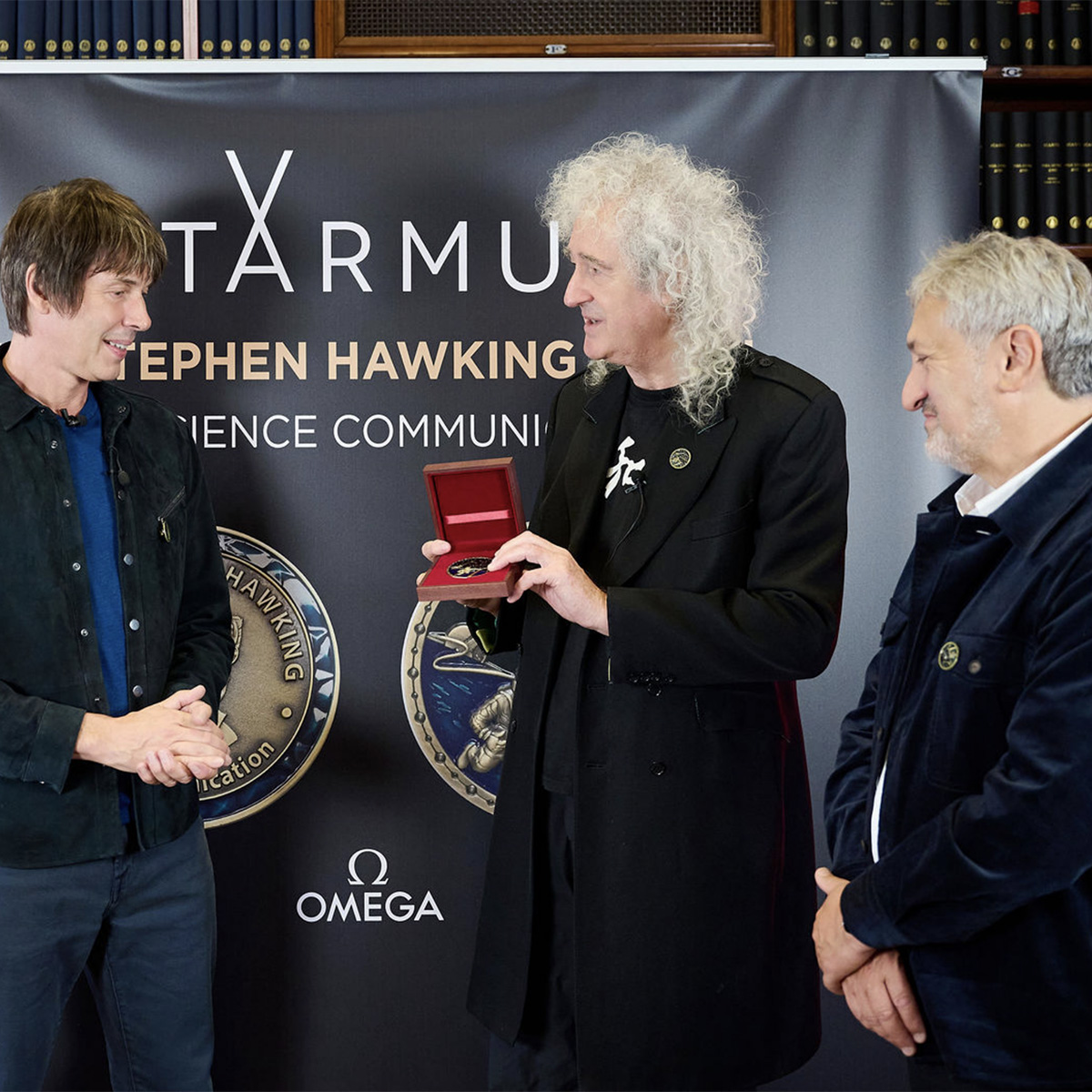Presenting Prof Brian Cox with the Starmus Award