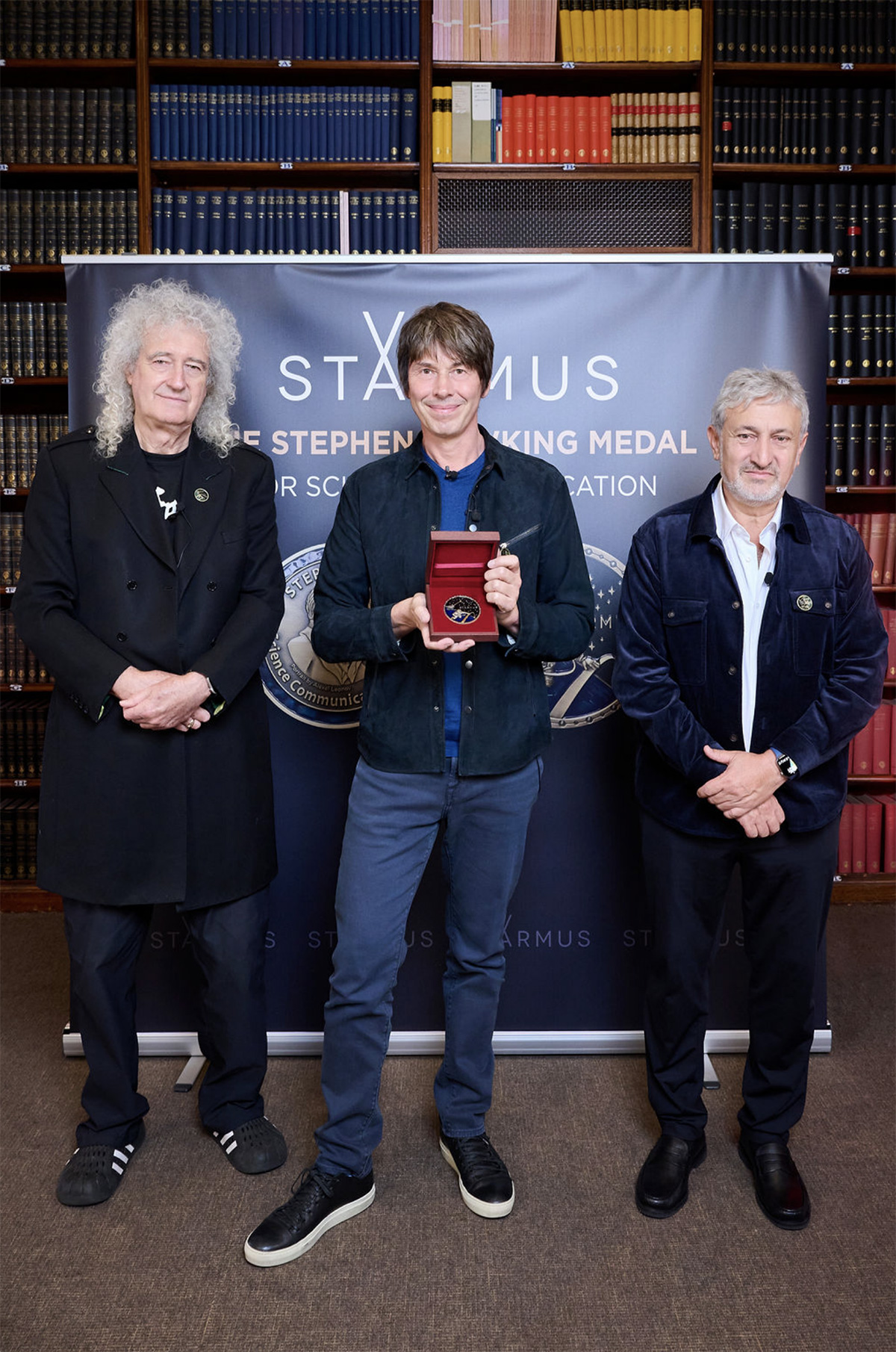 Presenting Prof Brian Cox with the Starmus Award